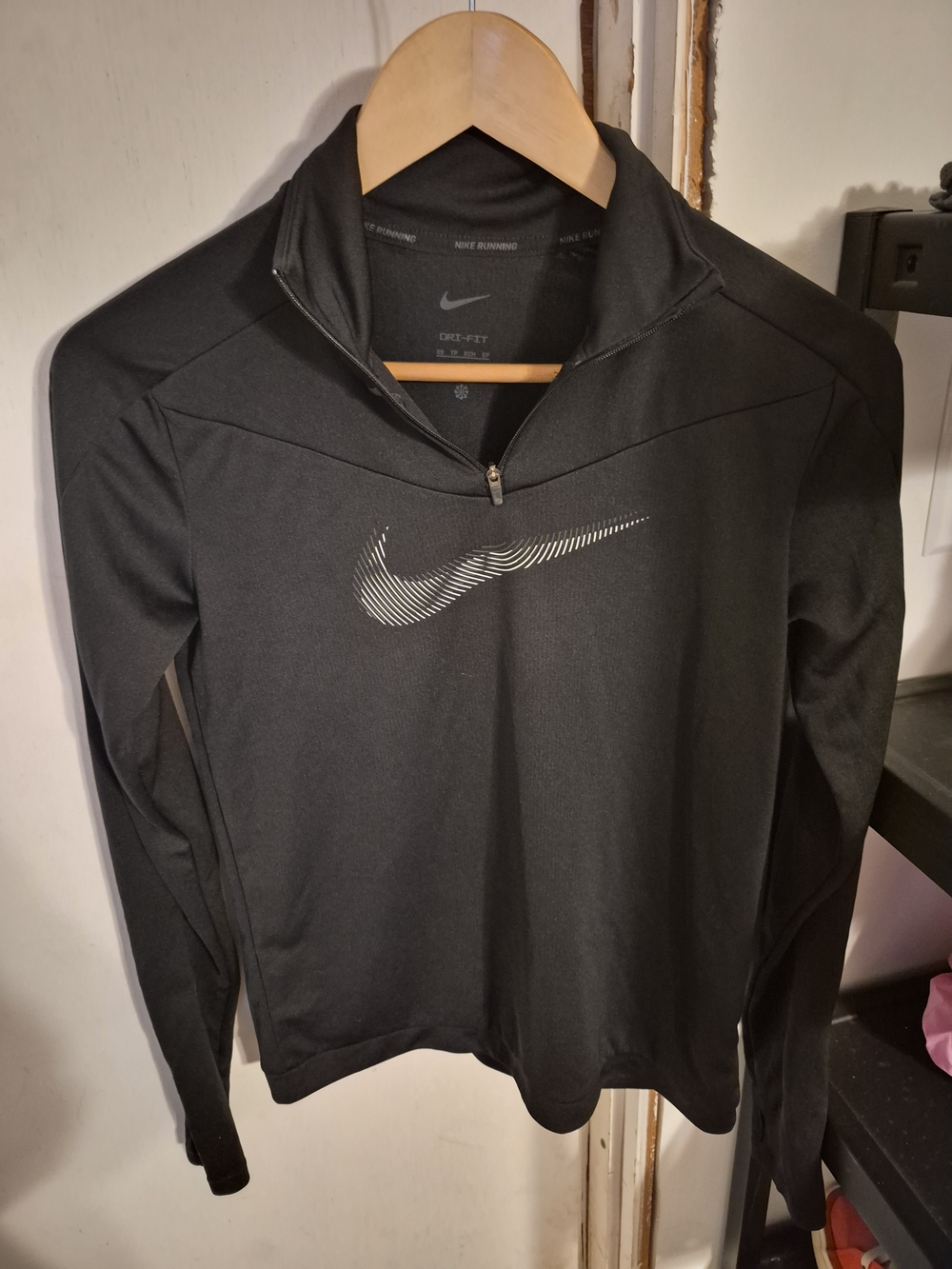 Nike Swift Women's Dri-FIT UV 1/4-Zip Running Top Black XS